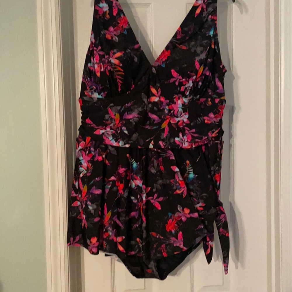 Women’s Torrid One Piece Bathin suit.Torrid Size 2